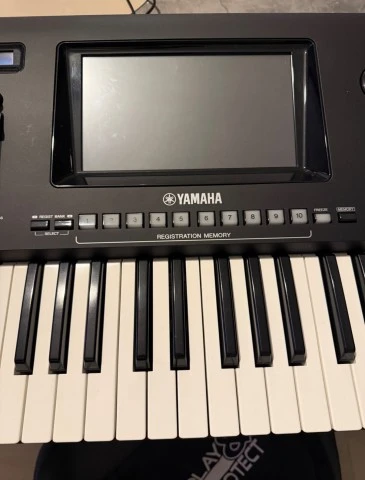 Yamaha Genos
