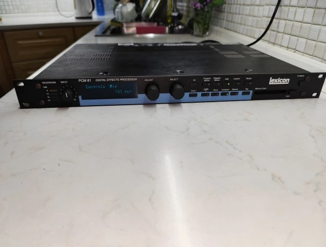 Lexicon PCM 81 - DIGITAL EFFECTS PROCESS