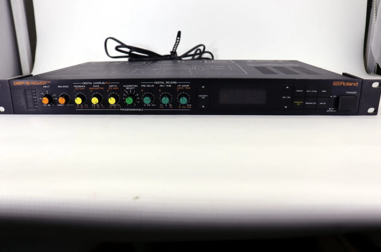 ROLAND DEP-5 Digital Effects Processor 1