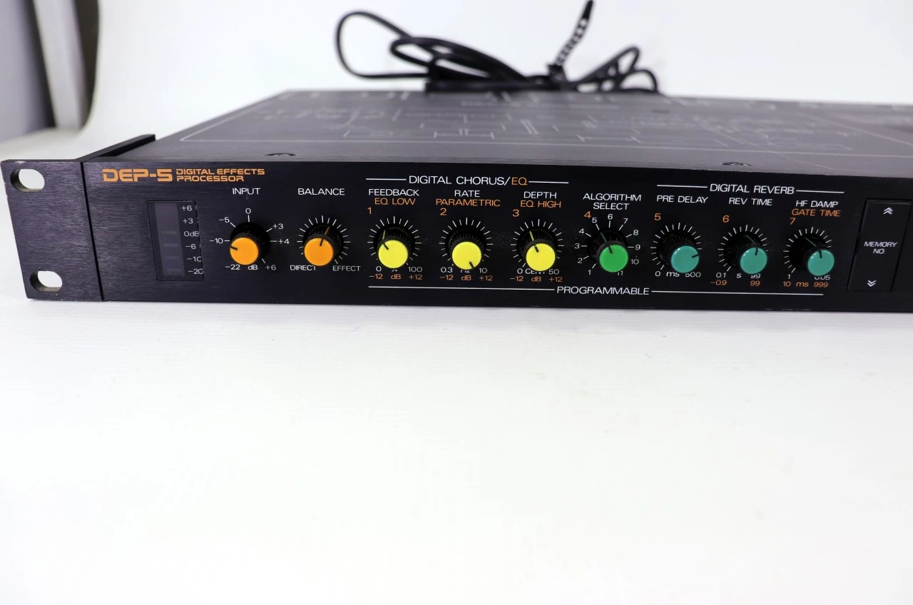 ROLAND DEP-5 Digital Effects Processor 1
