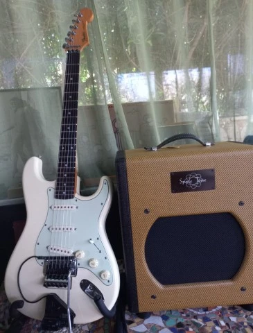 Fender stratocaster Japan 1989