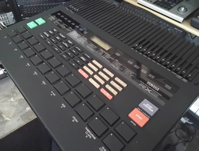 Yamaha RX5 Drum Machine 