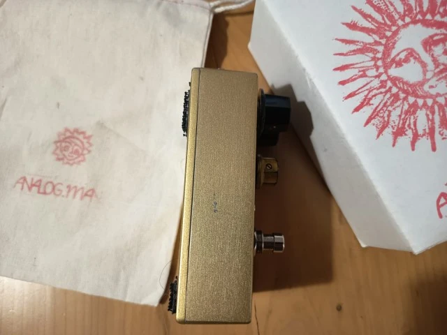 Analog Man Sun Face Fuzz pedal 