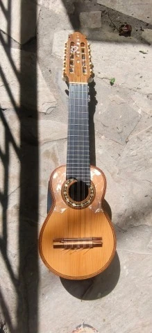 Charango Profesional