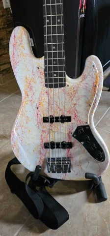 Ηλεκτρικό μπάσο τύπου Fender Jazz bass