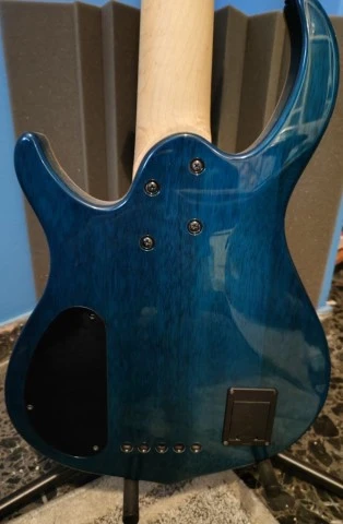 Sire Marcus Miller M2 5-string 2nd Gen