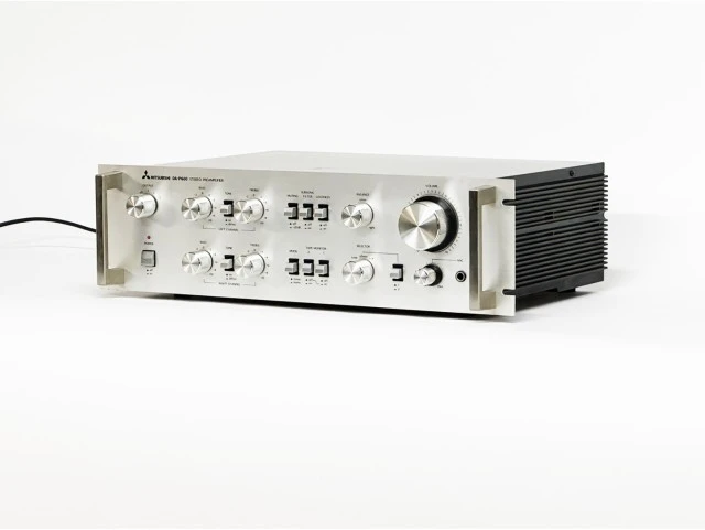 Vintage Προενισχυτής Mitsubishi DA - P 6