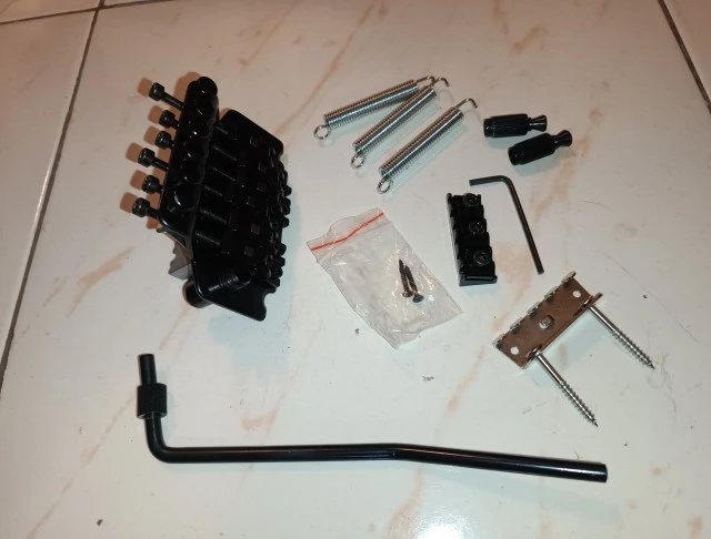 Τρέμολο τύπου Floyd Rose 