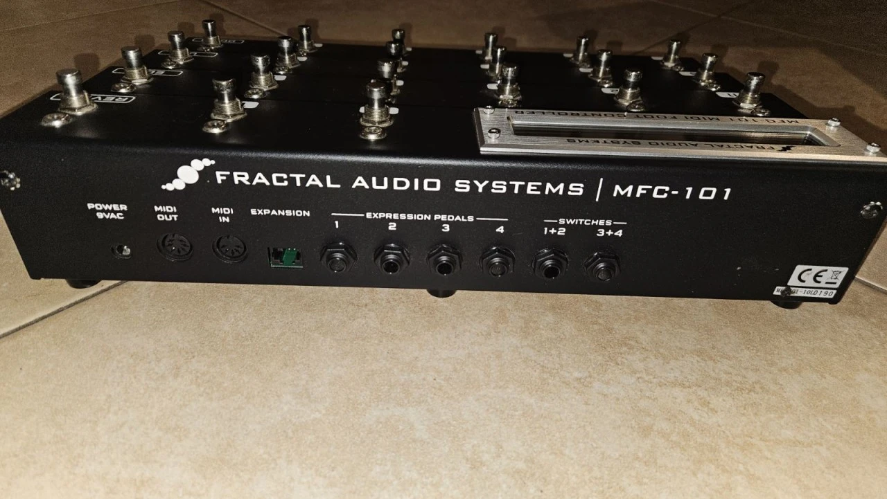 Fractal Axe-FX 2 + MFC-101 Controller