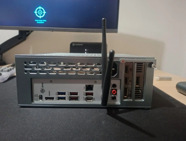 RTX 4060 Ryzen 7700 mini gaming PC