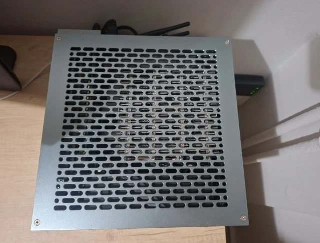 RTX 4060 Ryzen 7700 mini gaming PC