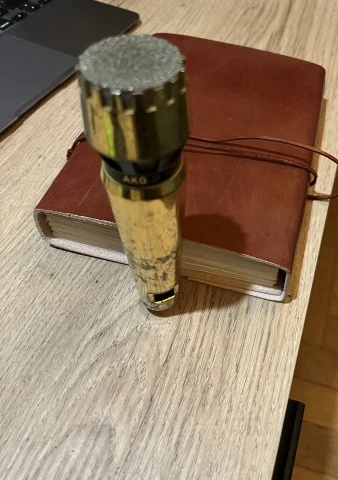 AKG D 1000 C
