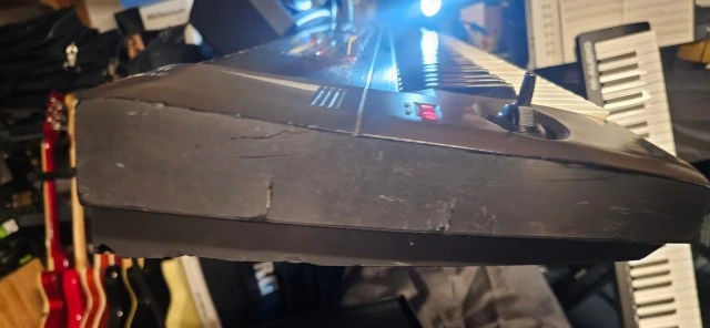 Korg TR 76