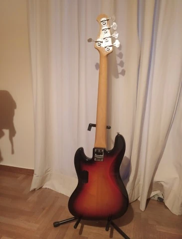 Bacchus Universe Series Jazz Bass Active