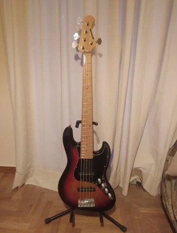 Bacchus Universe Series Jazz Bass Active