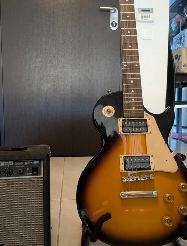 Epiphone Les Paul 100  + Ενισχυτής 15W +