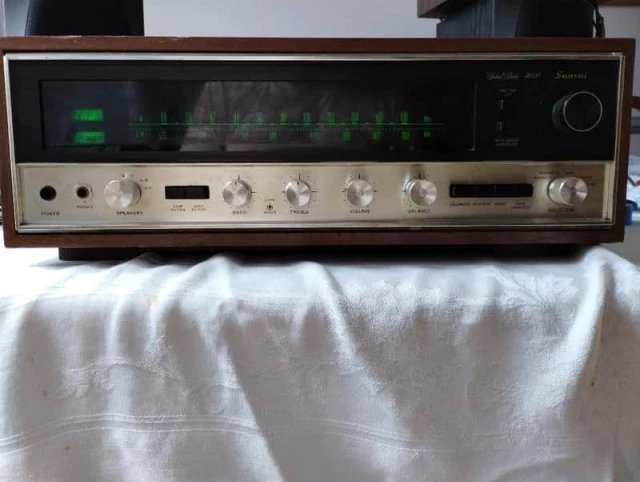 Vintage Ραδιοενισχυτής Sansui 4000 Solid
