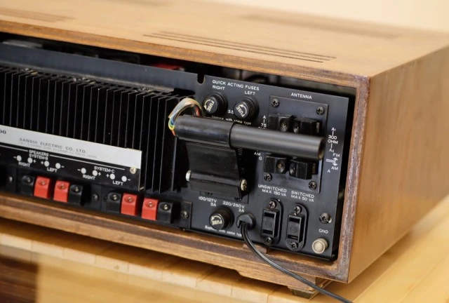 Vintage Ραδιοενισχυτής Sansui 4000 Solid