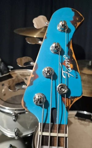 Fame Custom Shop Jazzbass