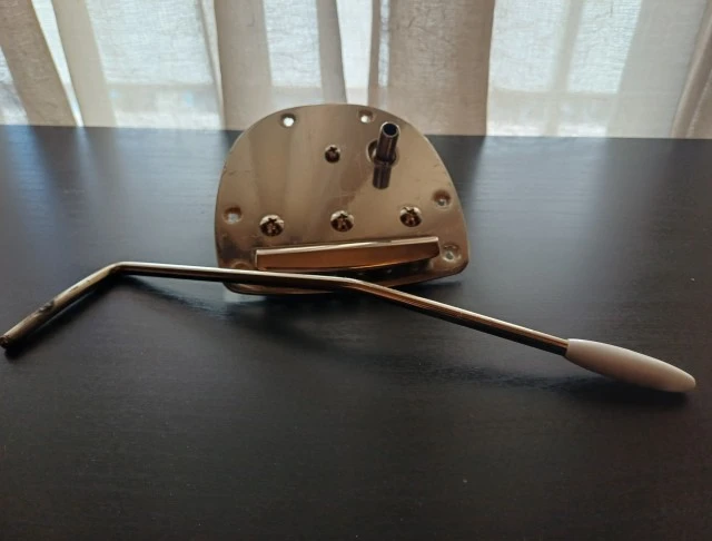 Squier Jaguar Classic Vibe 70s HALON Bridge - Vibrato 