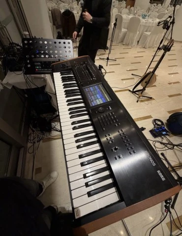 Korg Kronos 2