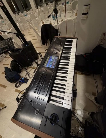 Korg Kronos 2