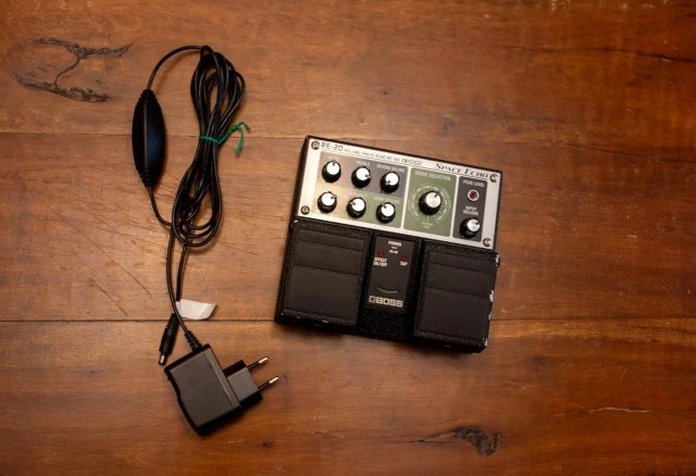 Boss RE-20 Roland Space Echo