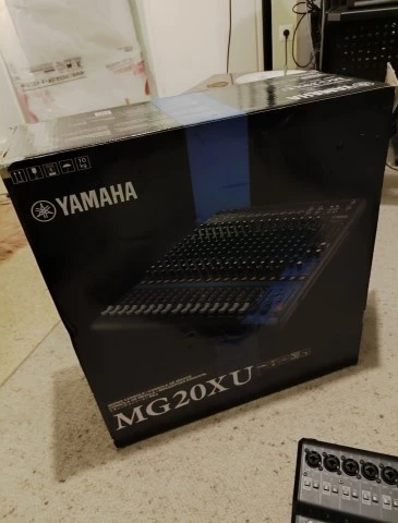 Yamaha MG20XU