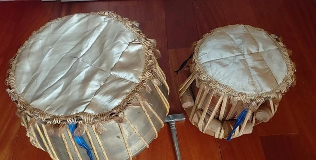 Ζευγάρι Ινδικά Tablas με θήκη/τσάντα