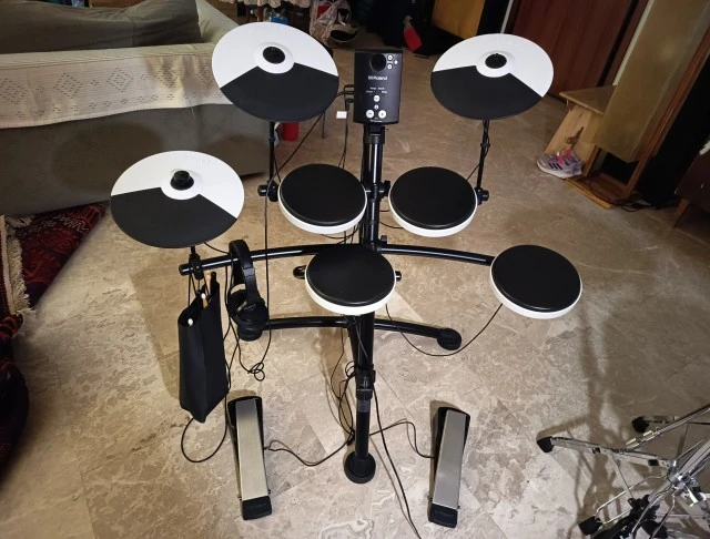 Roland TD-1K