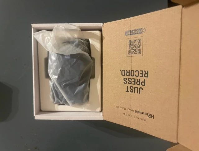 Zoom essential H2 