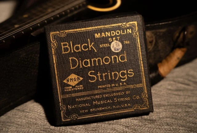 Vintage A-style Mandolin (early 20th cen