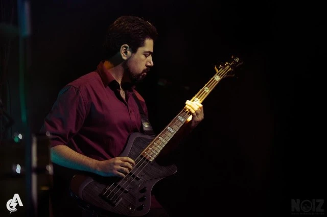 Freelance Bassist & Μαθήματα Μπάσου
