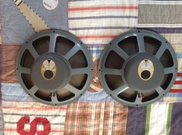 Ζευγάρι Woofer JBL D - 130 A 15'' 16 Ohm
