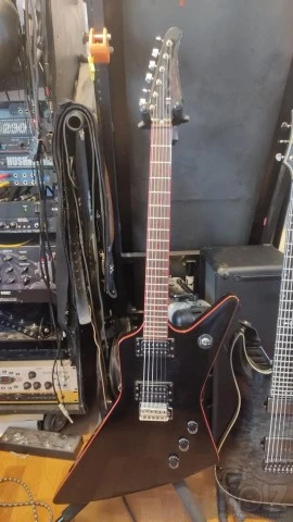 1987 Hohner Explorer Devil