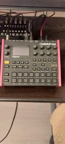 Elektron Syntakt Digitakt Digitone Stand