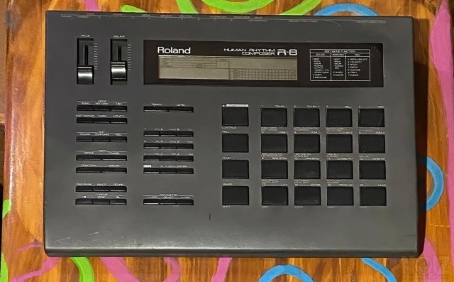 Roland R-8 MK1 ΝΕΑ ΤΙΜΗ