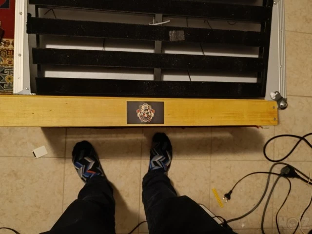 Hand made ξύλινο pedalboard