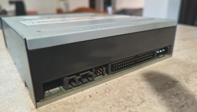 Hitachi DVD recorder συμβατο με IDE/PATA