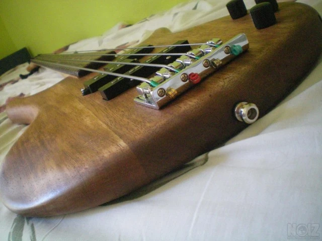 Ibanez GSR190 (μετατροπή σε άταστο)