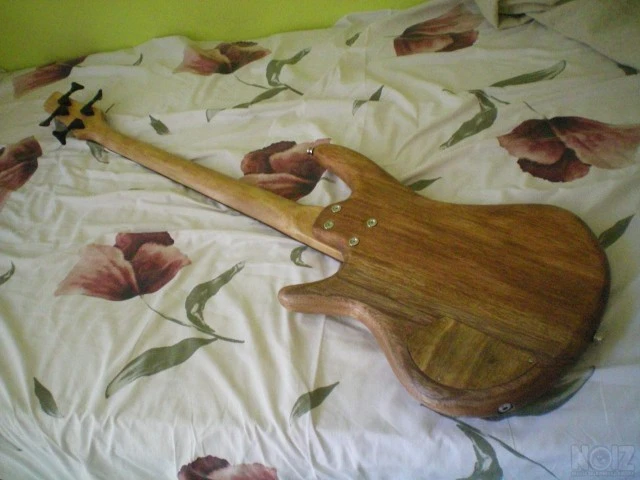 Ibanez GSR190 (μετατροπή σε άταστο)