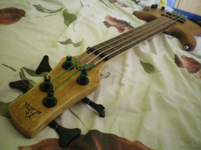 Ibanez GSR190 (μετατροπή σε άταστο)