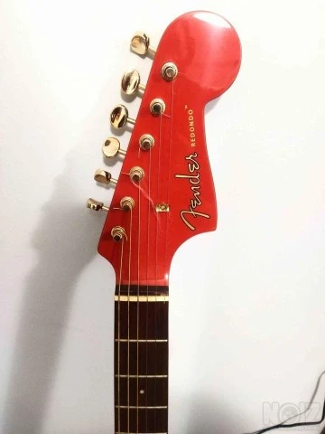 Ηλεκτρακουστική κιθάρα Fender Redondo Pl