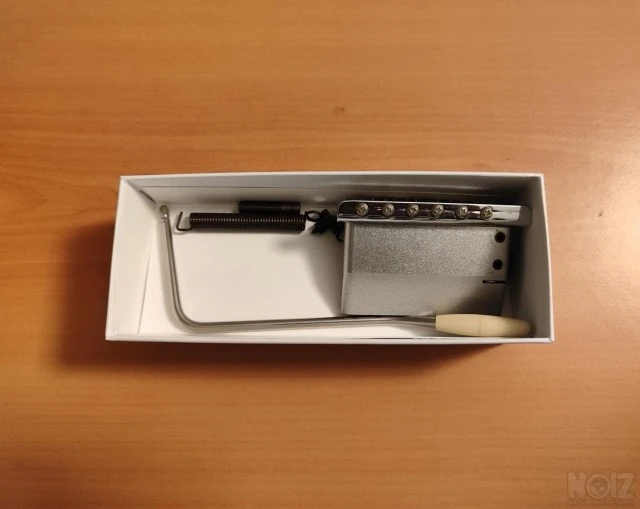 Fender Strat tremolo από American Profes