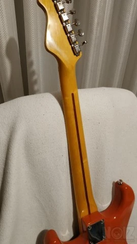 Vintage V6 Stratocaster