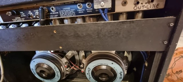 Fender Super Six Reverb Λαμπάτος