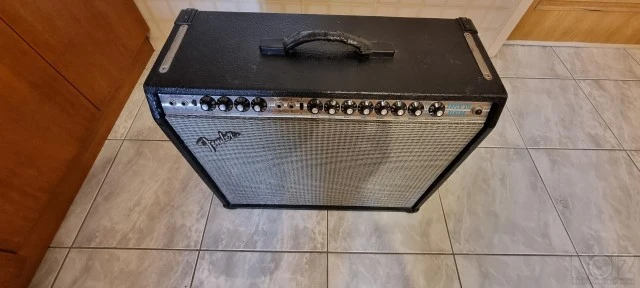 Fender Super Six Reverb Λαμπάτος