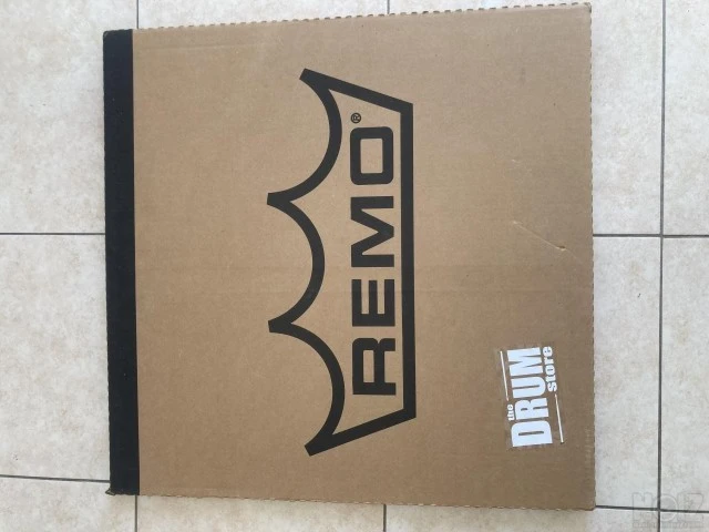 Remo Pinstripe Coated 20” bass drum head