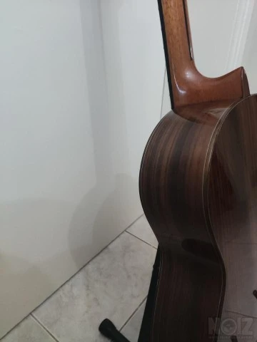 Χειροποίητη κλασική κιθάρα