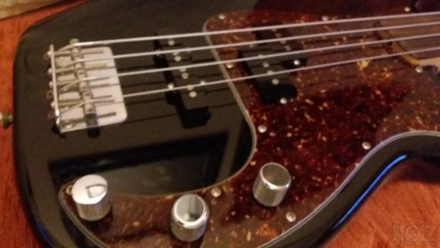 Fender presicion bass fretless 1977